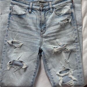 American Eagle Outfitters High Rise Ripped Jeans - Light Blue